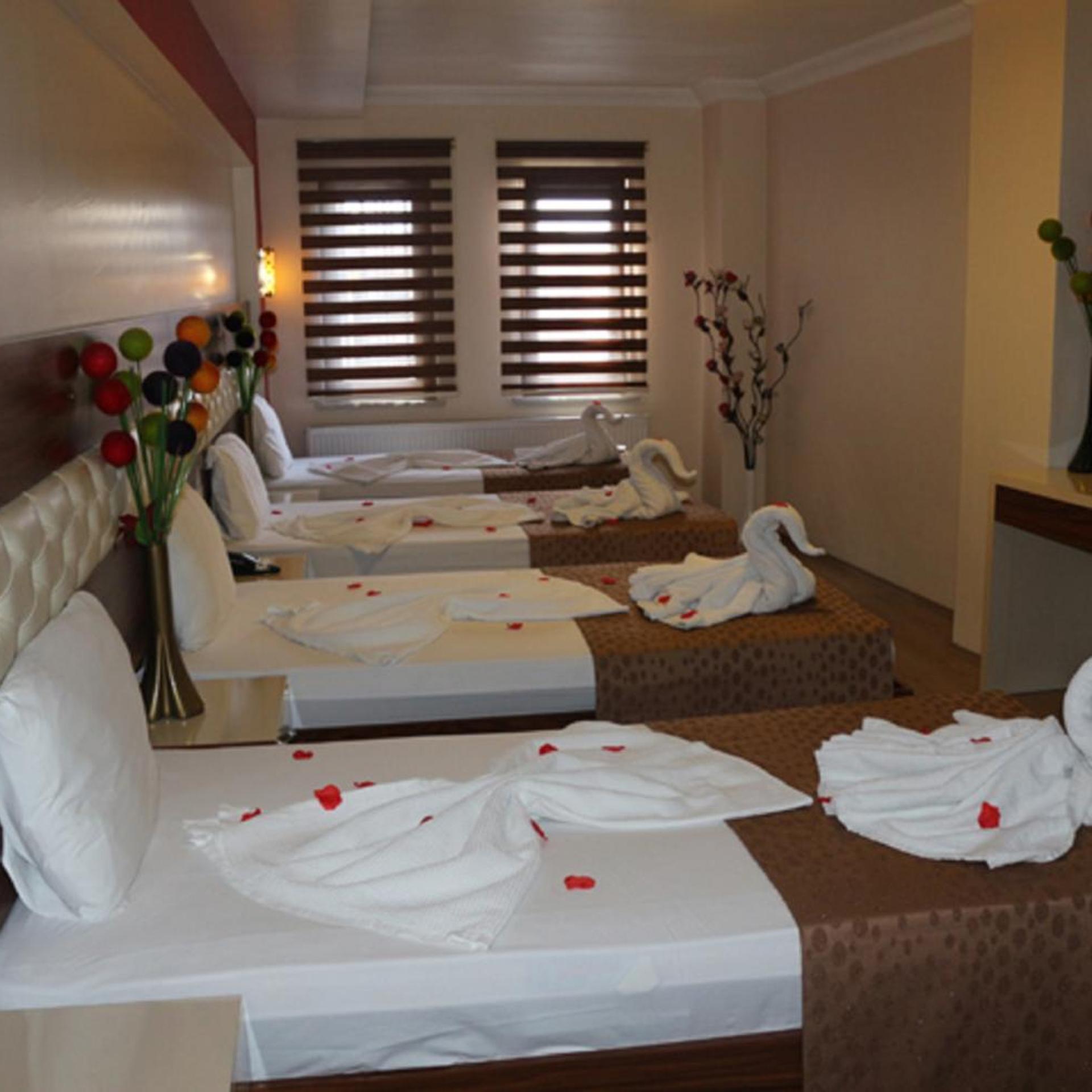 Mesnevi Hotel 10/32