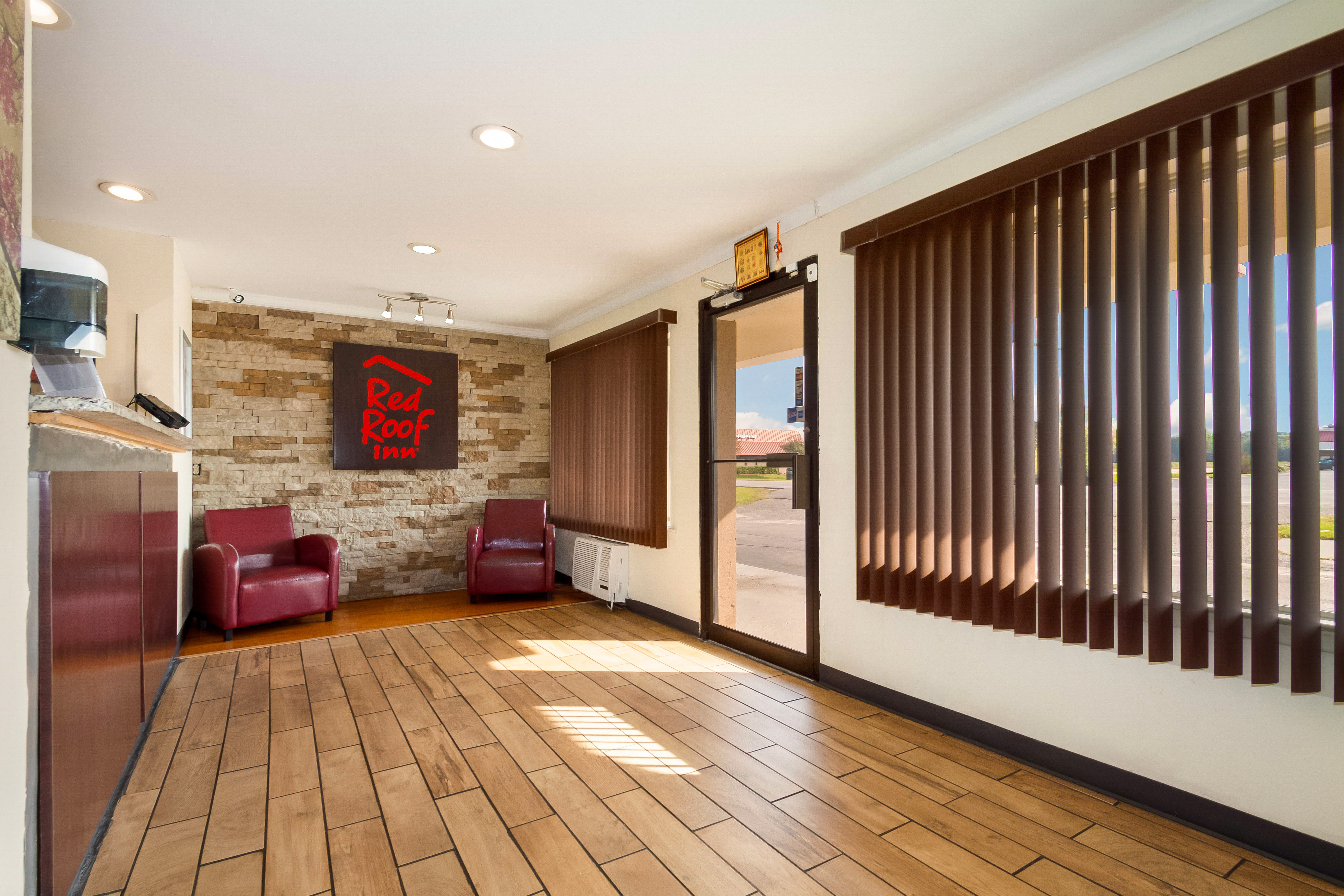 Red Roof Inn Santee 34/49