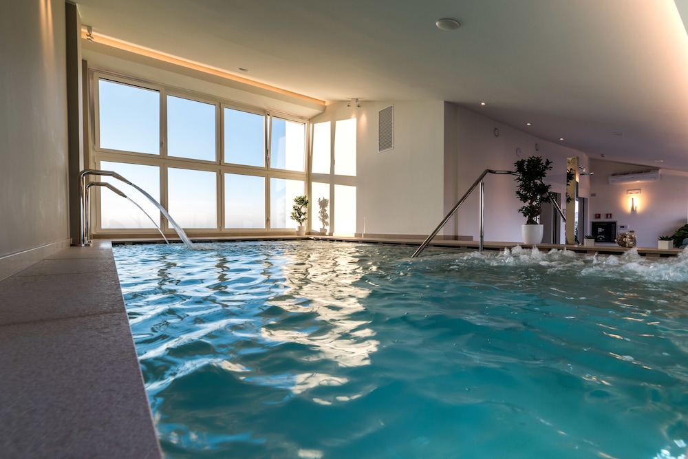 Hesperia Hotel & Residence 18/50