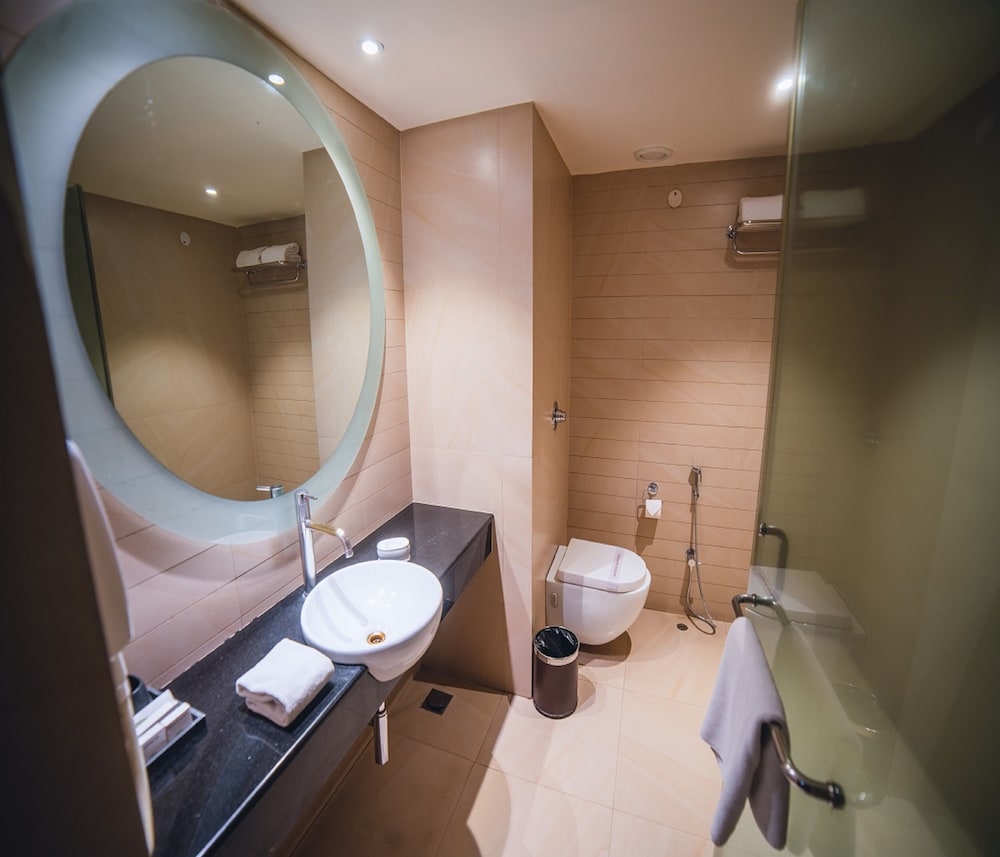 Barsana Hotel And Resort 50/50