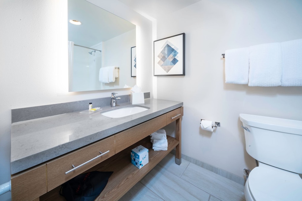 Candlewood Suites Charleston Mt Pleasant 6/44