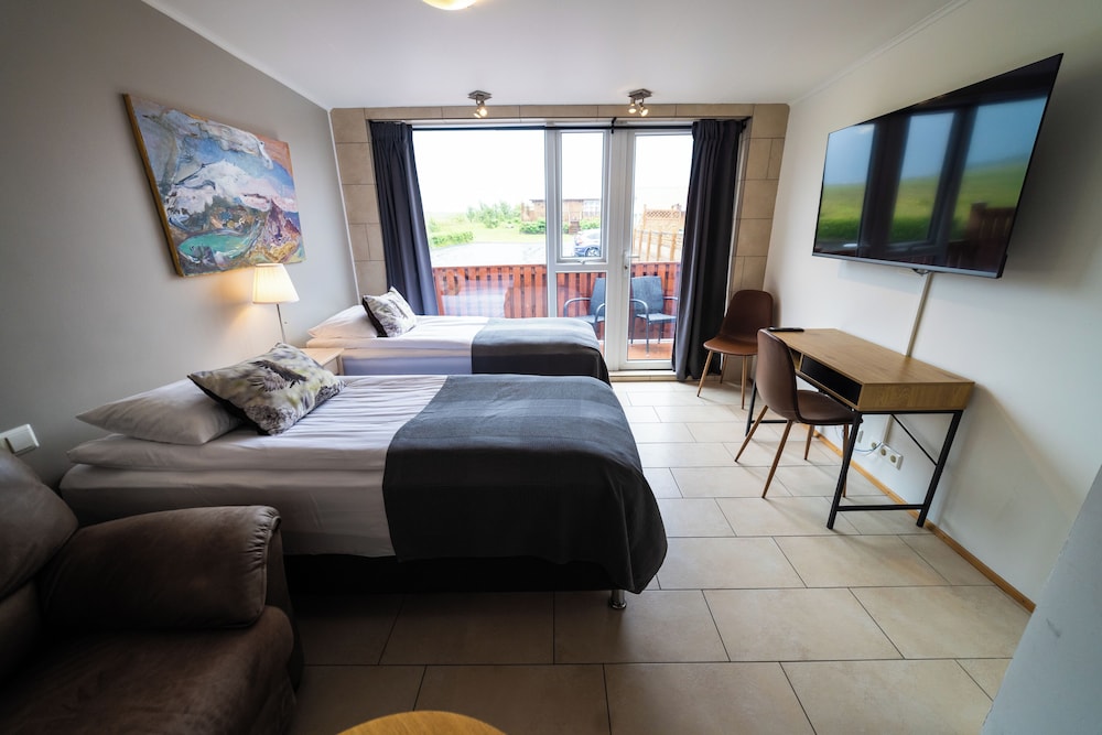 Hotel Laxarbakki 20/50