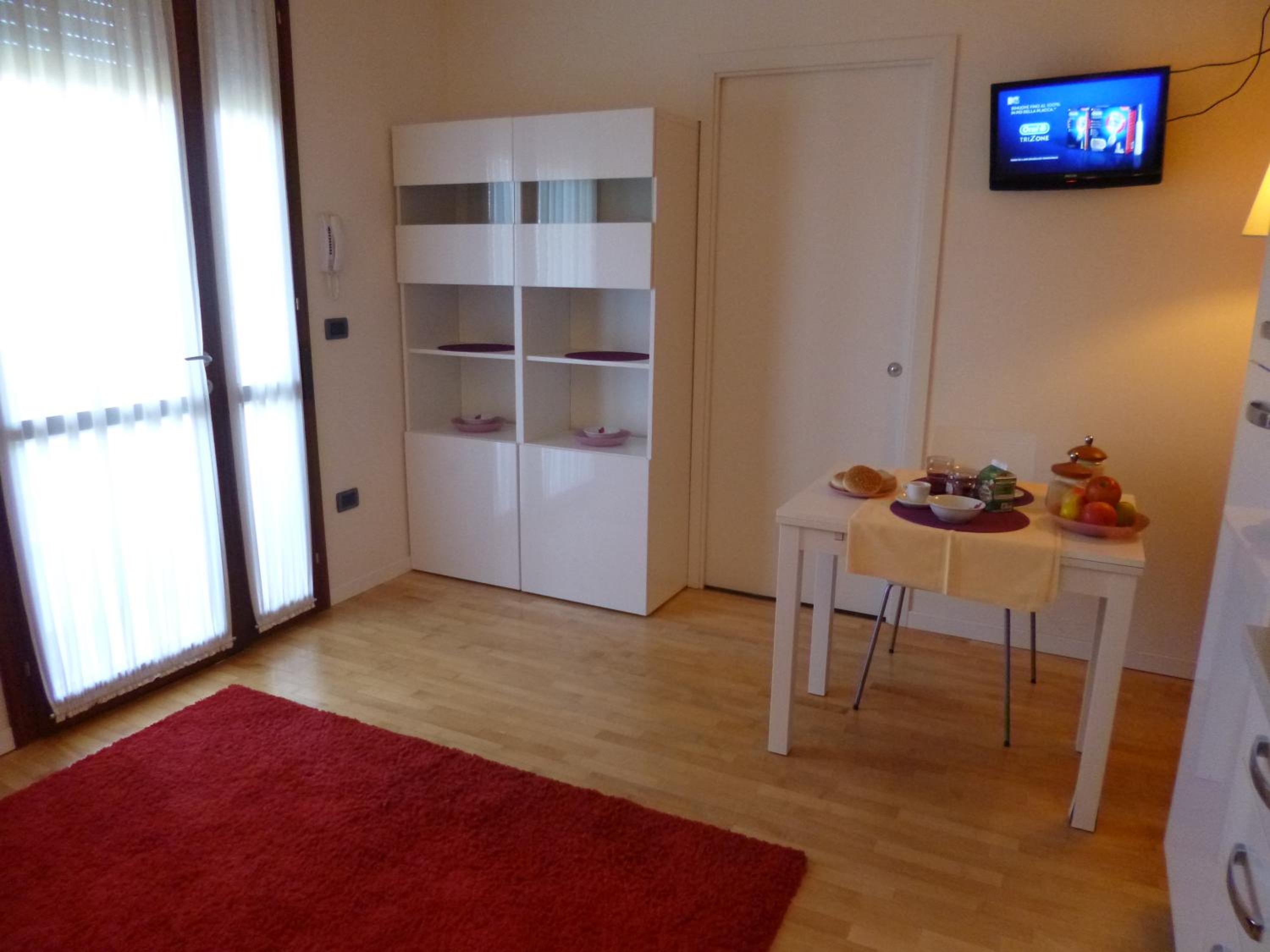 Air Hotel 24/50