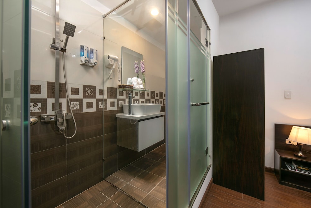 Hanoi Aria Central Hotel & Spa 33/34