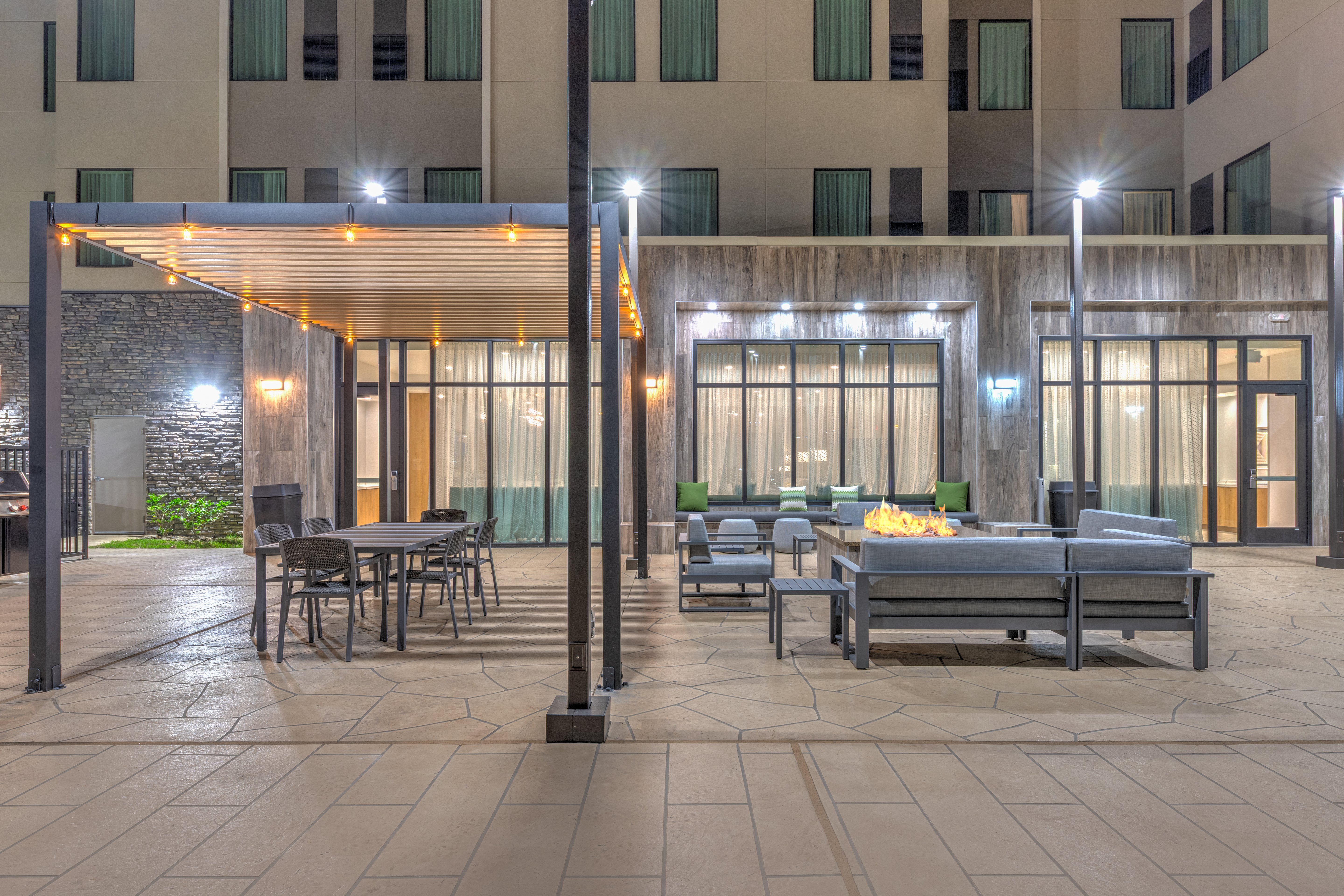 Staybridge Suites PORT ARTHUR 31/40