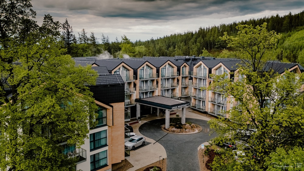 Green Mountain Hotel & Apartments 2/29