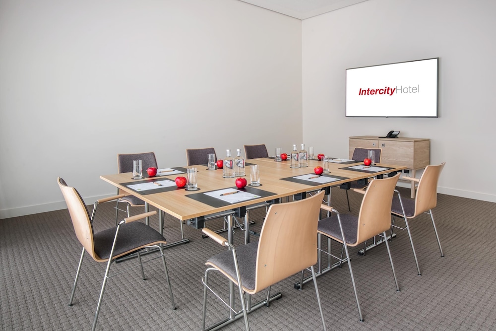 Intercityhotel Saarbrucken 41/50