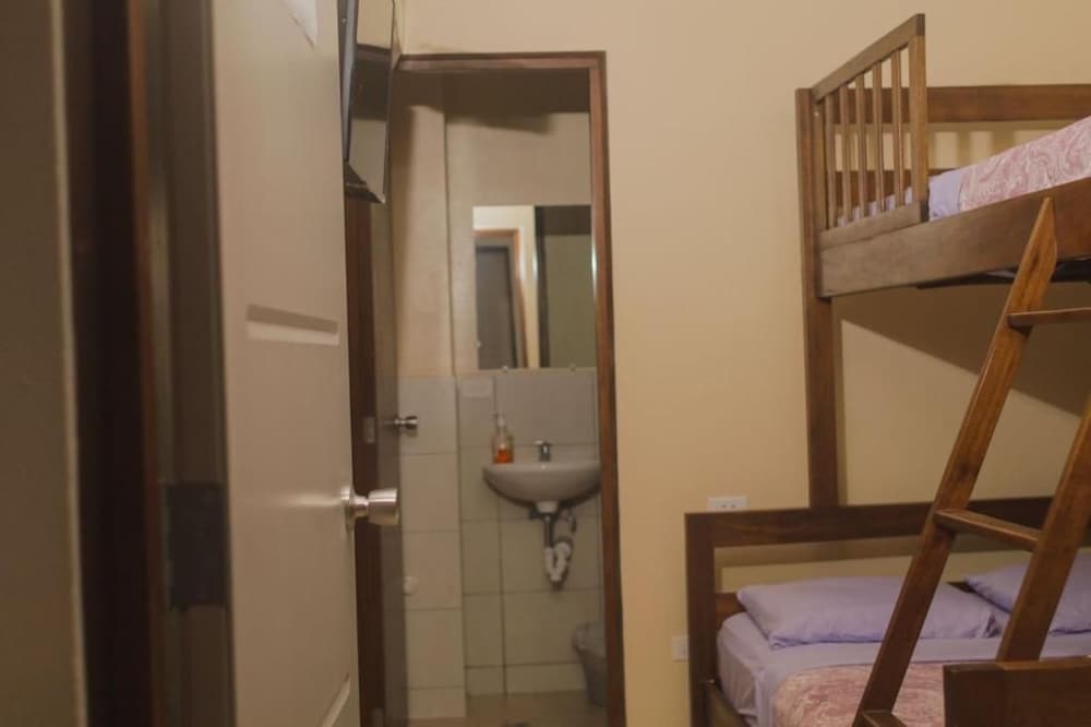 Airport Inn Managua 32/38