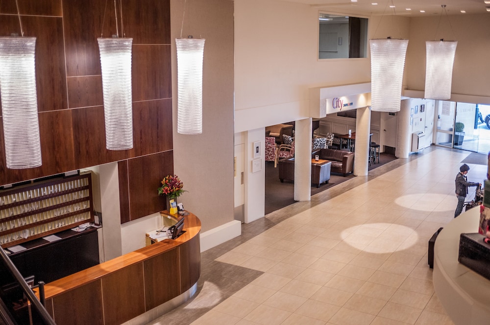 West Plaza Hotel 3/34