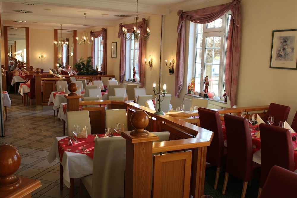 Hotel Weisser Schwan 22/34