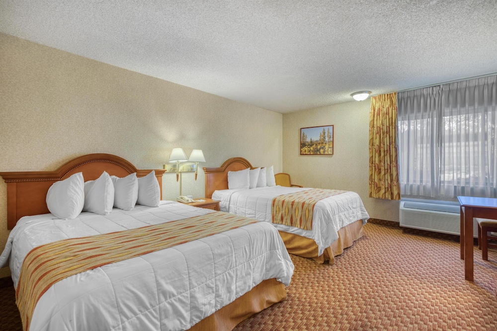 غرفة قياسية بسريرين كوين لذوي الإعاقة، SureStay Plus Hotel by Best Western Reno Airport 5/10