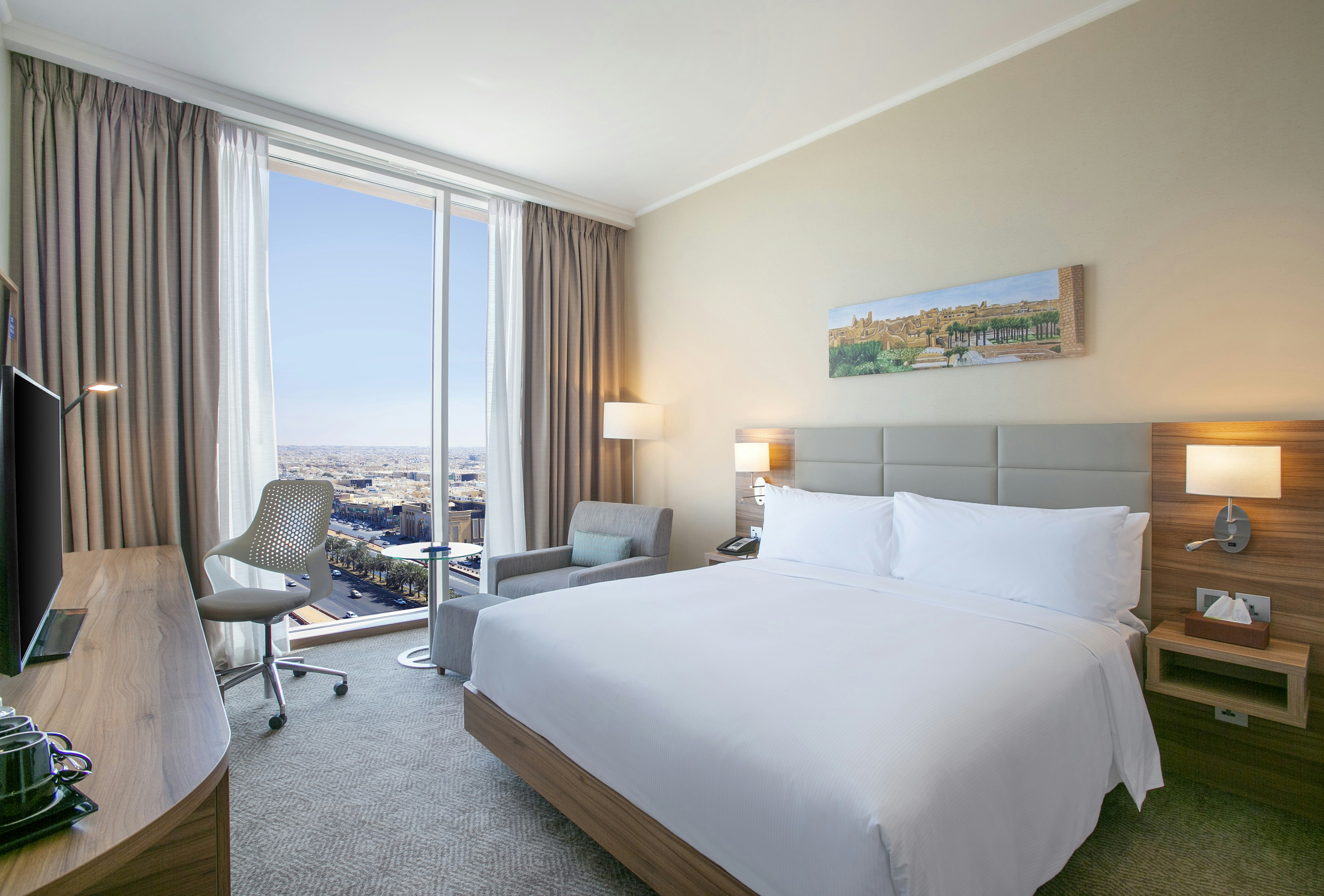 ROOM, KING BED