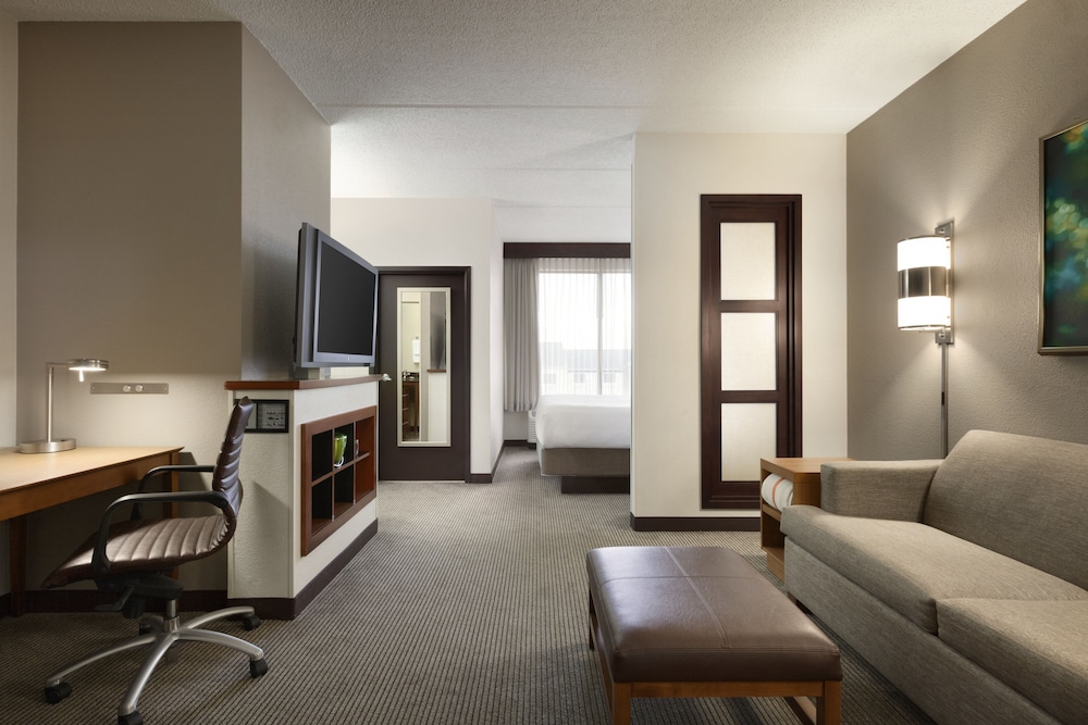 Hyatt Place Nashville Airport 45/62