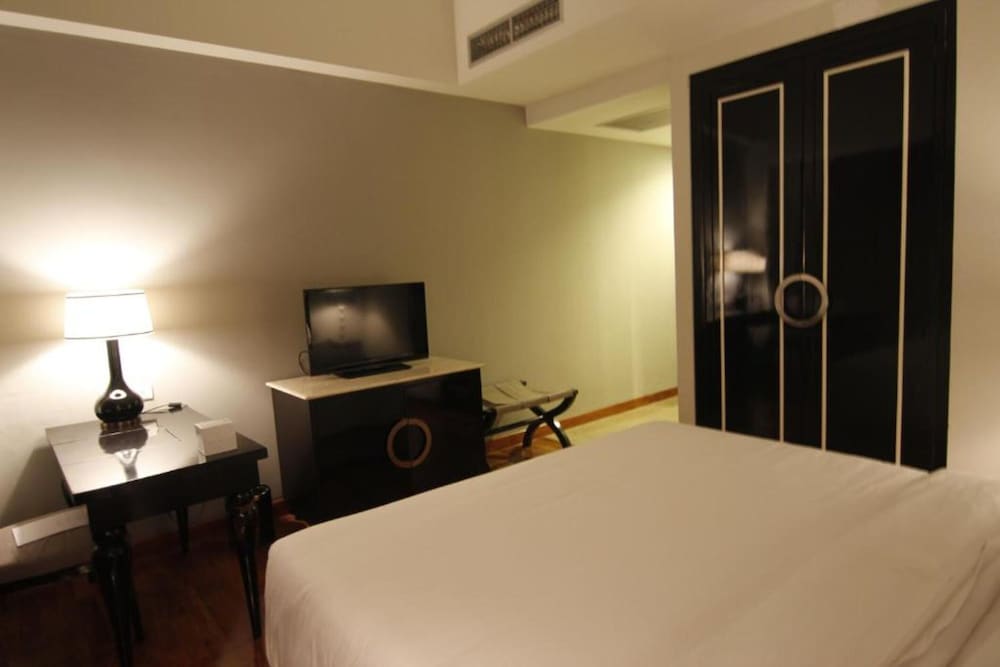 Diradja Hotel 20/50