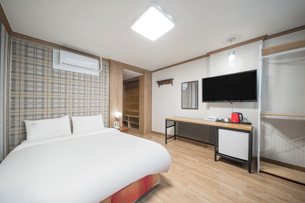 Olympic Hotel 12/49