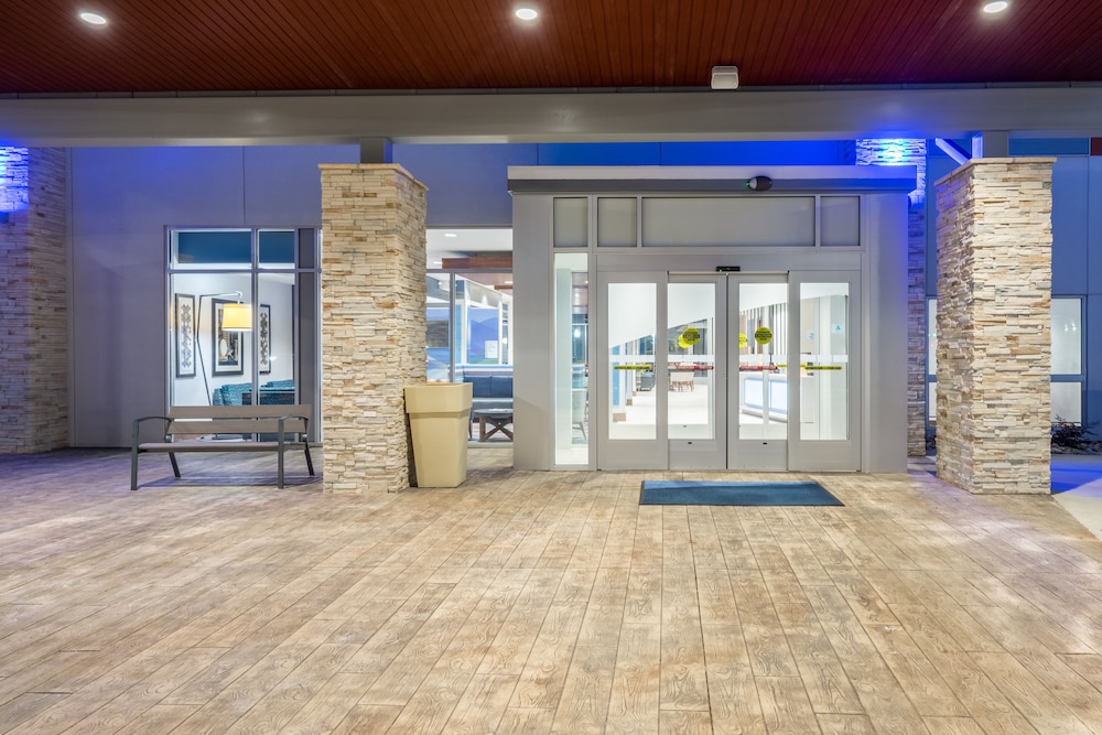 swimming pool spa