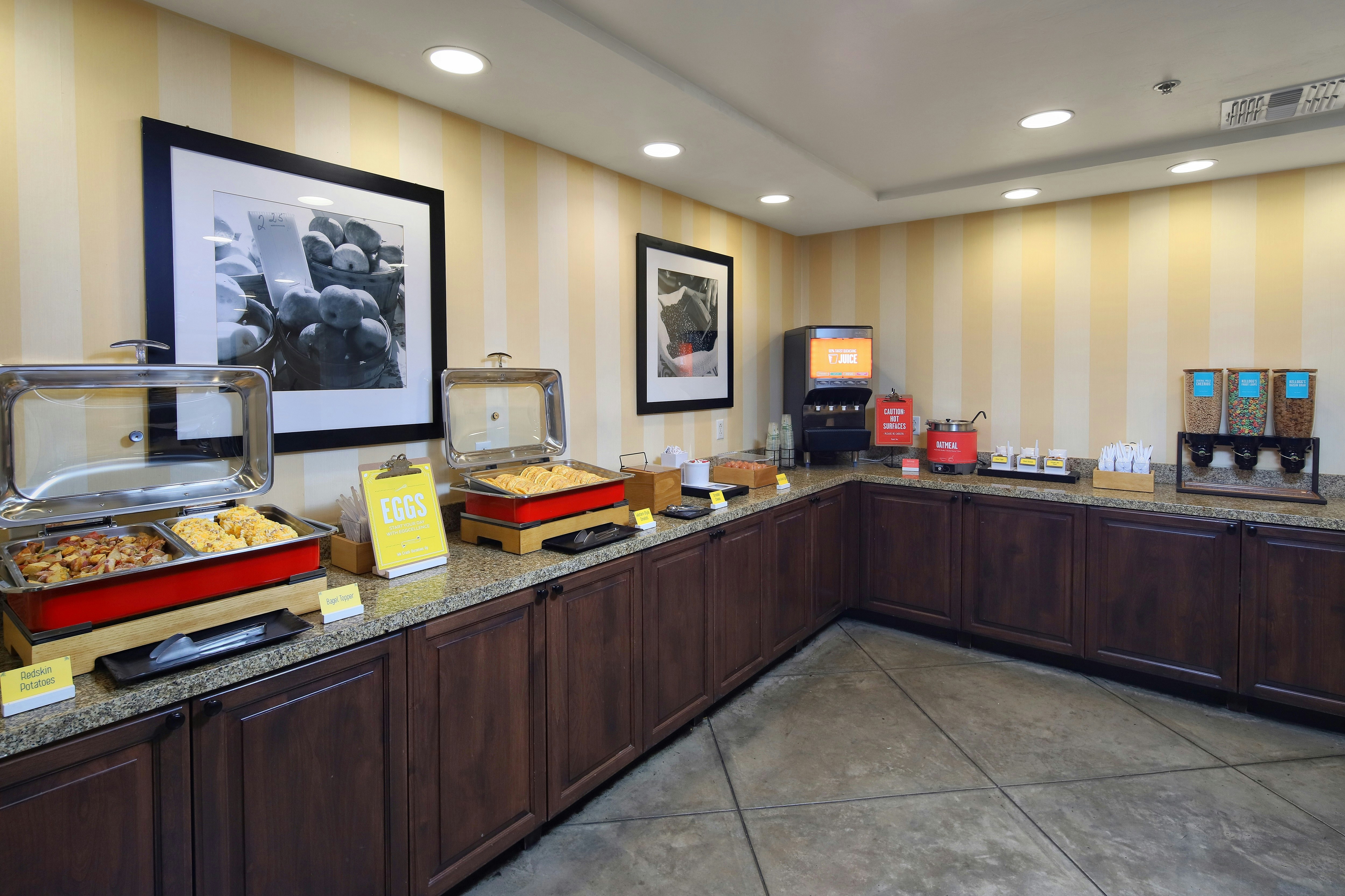 Hampton Inn and Suites Tucson Mall 20/62