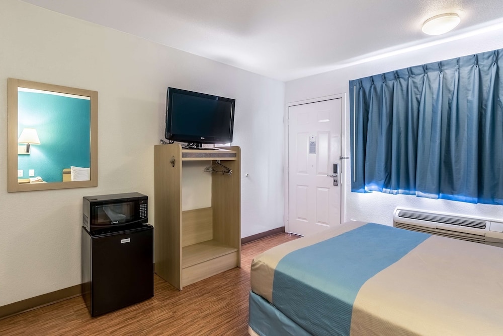 Motel6 el Centro Ca 20/33