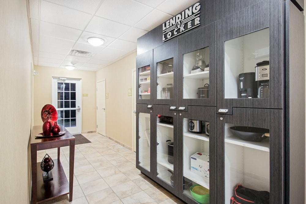 Candlewood Suites Pittsburgh-Cranberry 28/34