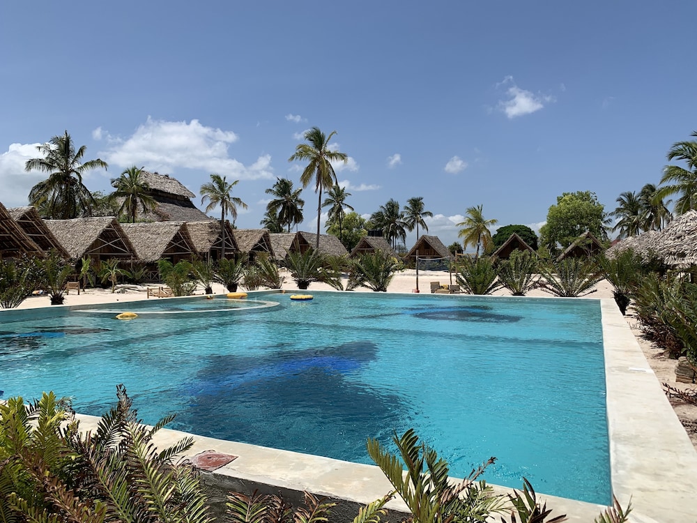 Jambo Beach Bungalows - Hostel 44/50
