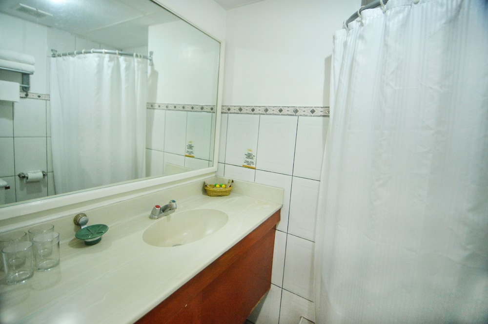Novo Hotel & Suite 55/59
