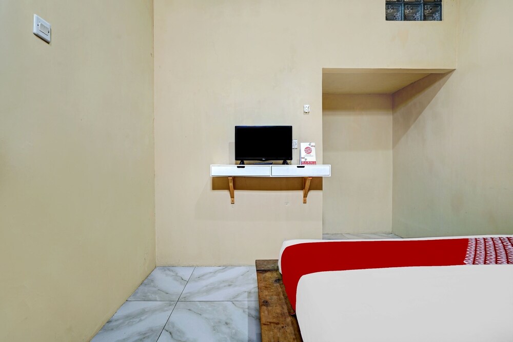 Hotel OYO Capital O 90081 Pondok Sabaraya 2 Syariah 8/18