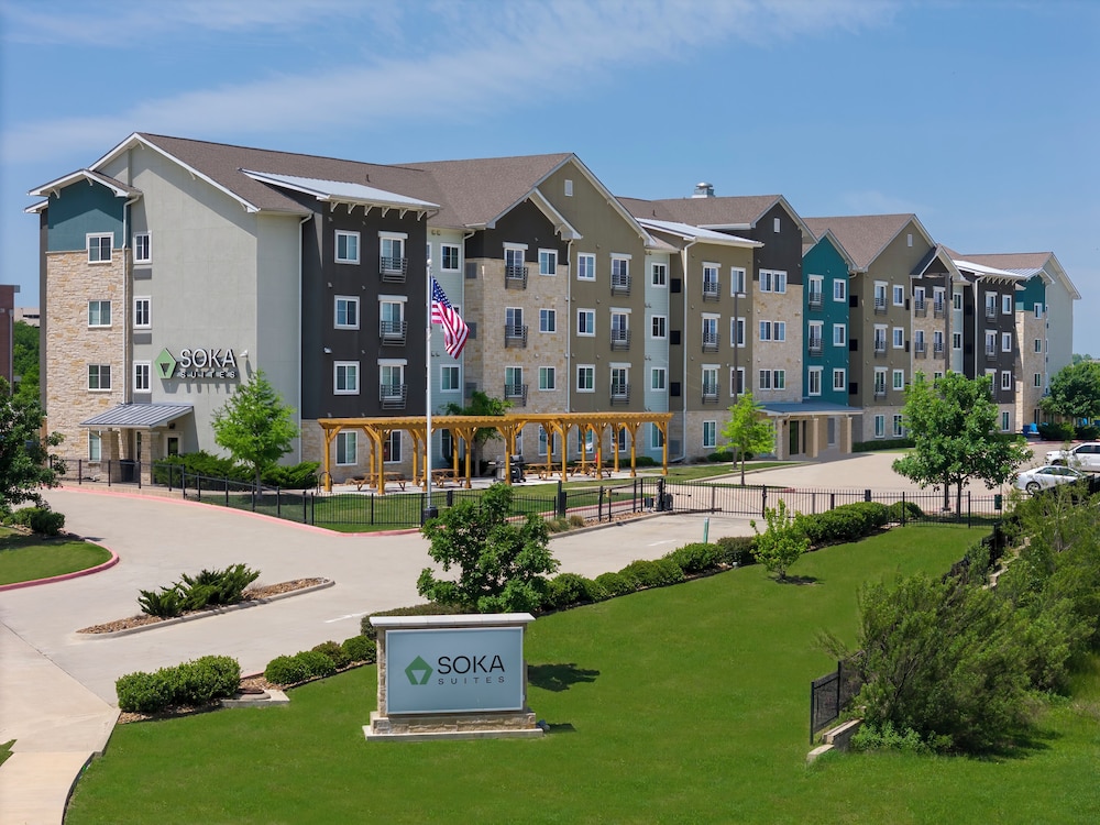 Soka Suites Dallas - Las Colinas 26/31