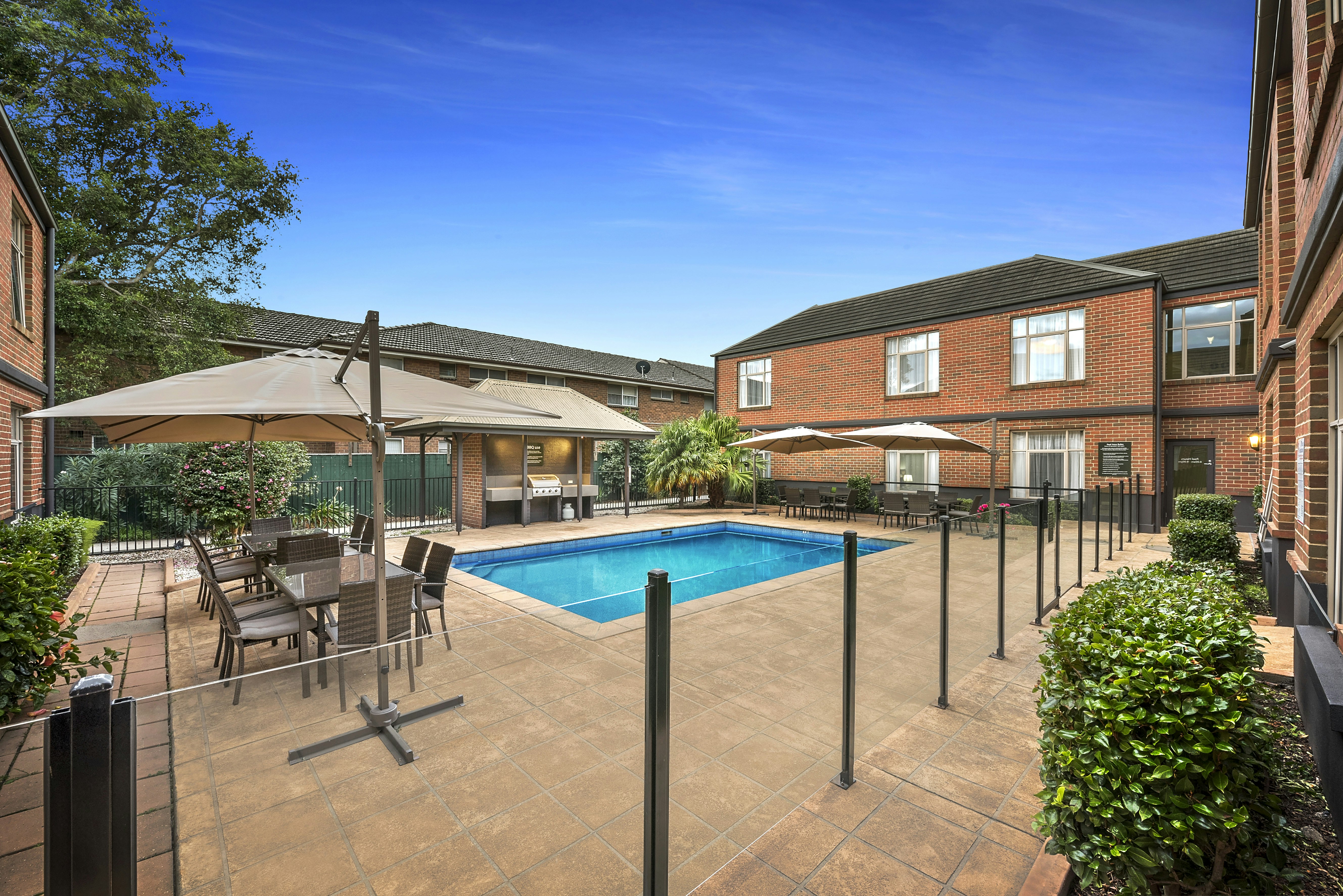 Quest Dandenong 26/27