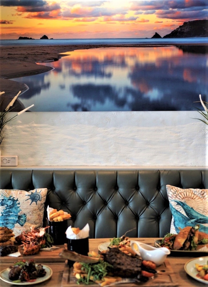 Molesworth Arms Hotel 46/50