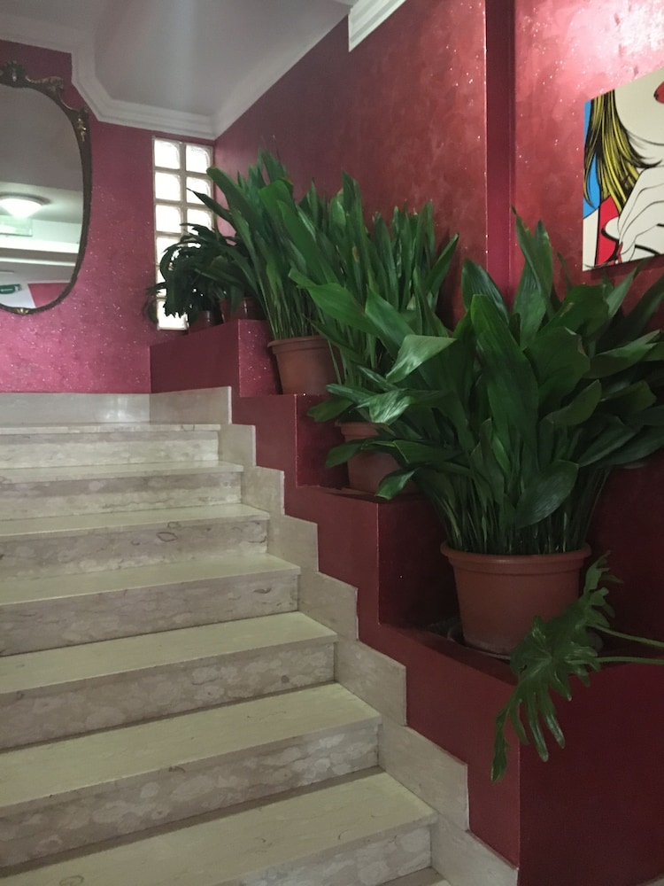 Hotel De Amicis 15/53