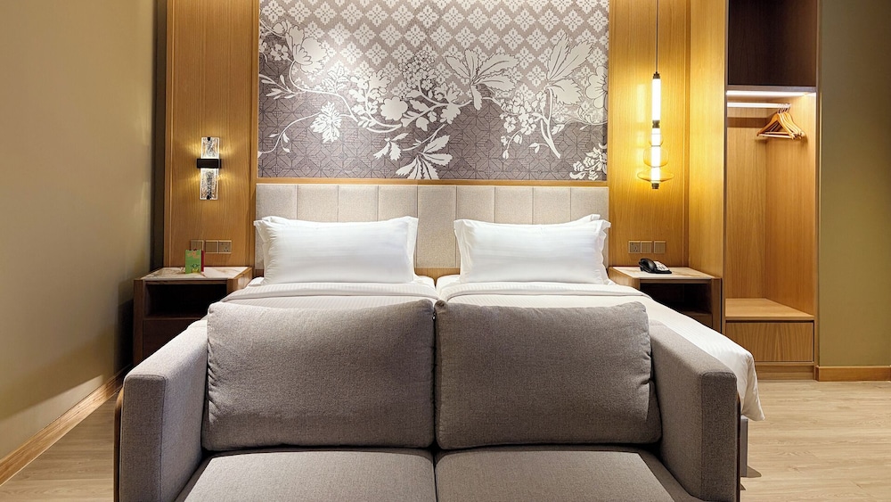 Duplex, Pelangi, Suite, 1 King and 1 Single Beds
