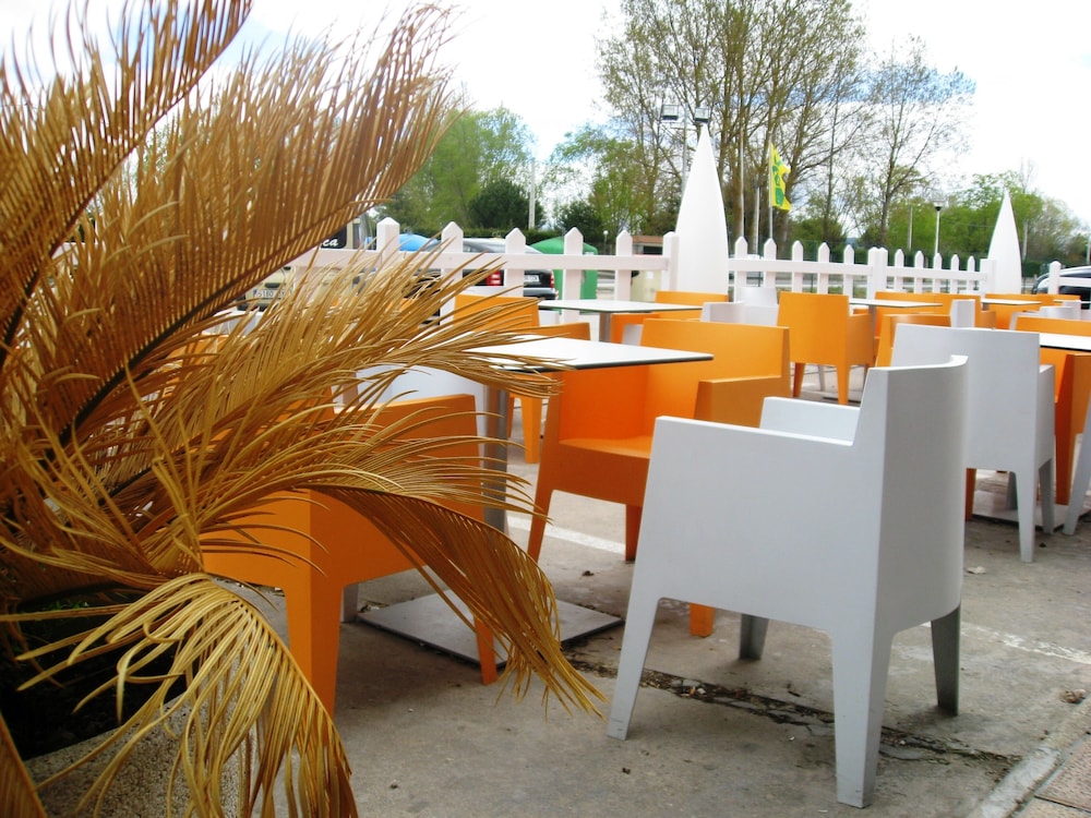 Hotel Camino de Santiago 44/50
