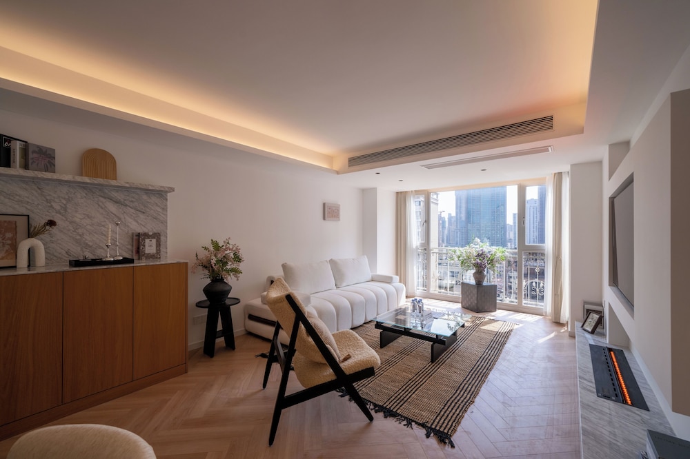شقة إليت بسرير كوين وسرير مزدوج، Book and Bed-People's Square 2/2
