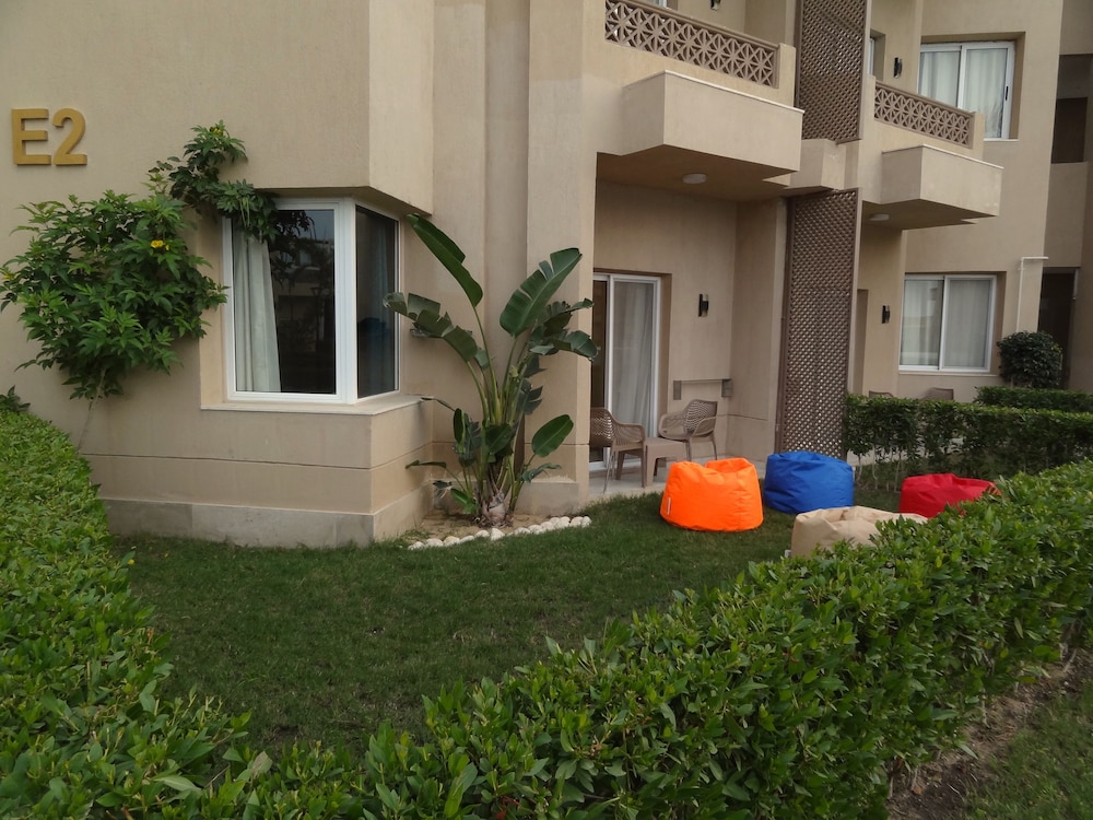 Marom Port Said Resort & Beach 46/57