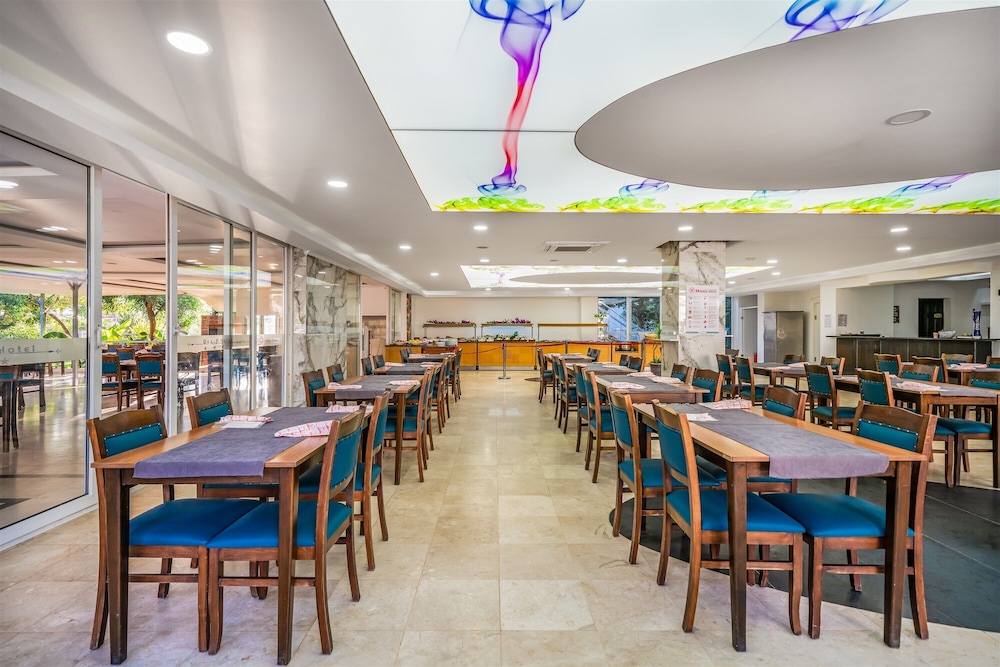 Arsi Blue Beach Hotel 35/50