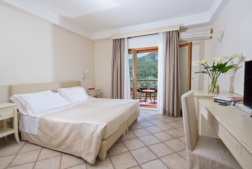 Hotel Torre Di Calapiccola 26/74