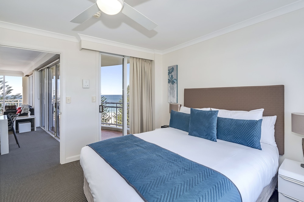 ULTIQA Burleigh Mediterranean Resort 27/65
