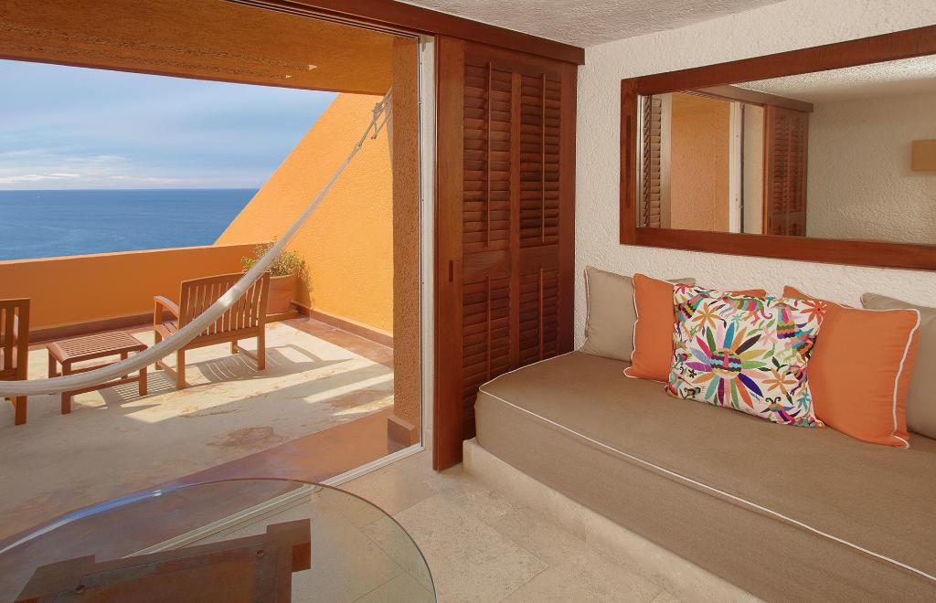 جناح جونيور، Las Brisas Ixtapa 2/2