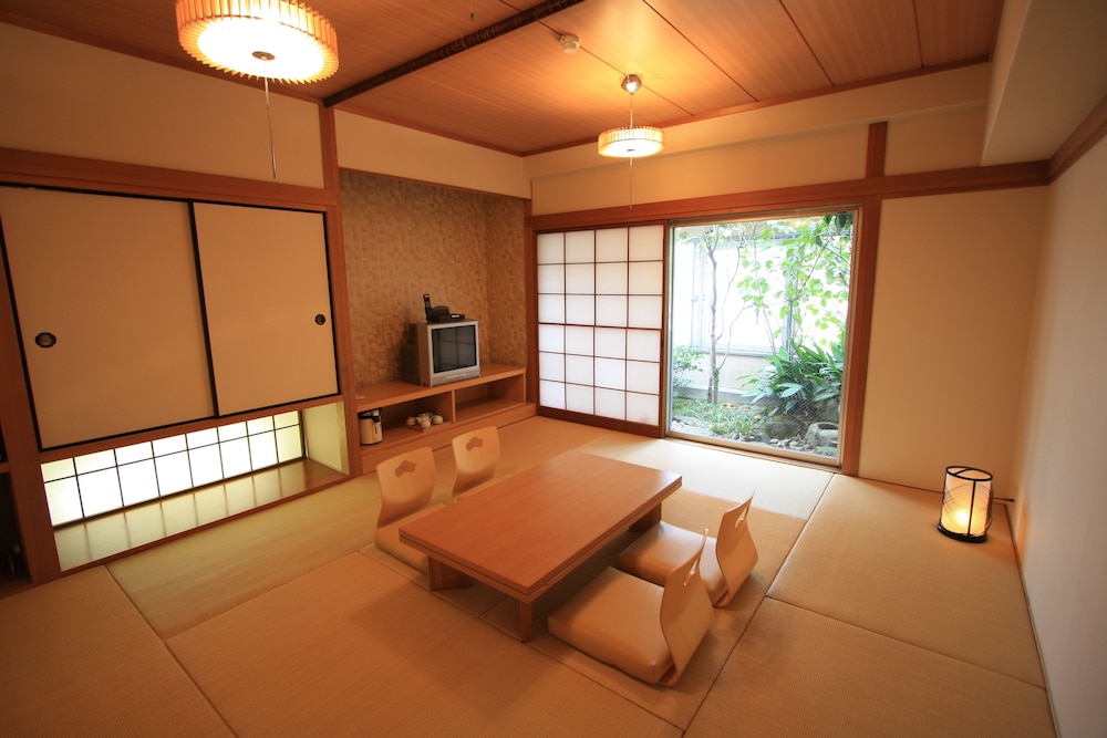 Green Rich Hotel Suizenji 32/45
