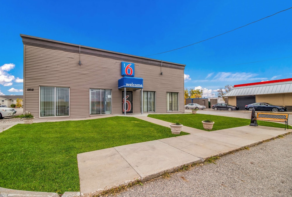 Park Inn by Radisson, Fargo West Acres 47/51