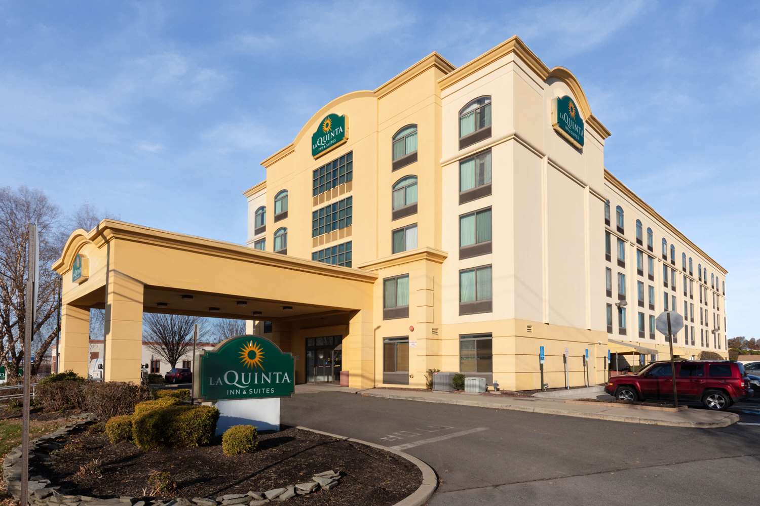 La Quinta Inn & Suites by Wyndham Garden City 33/42