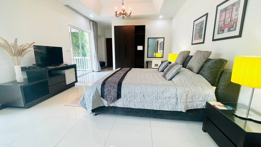 Baan Ing Khao 13/50