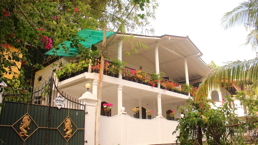 La Villa Guest House 5/50