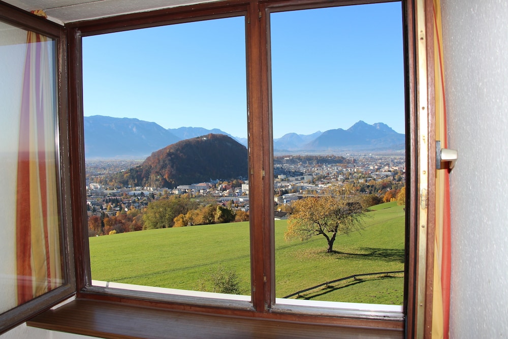 Hotel Schoene Aussicht 23/50