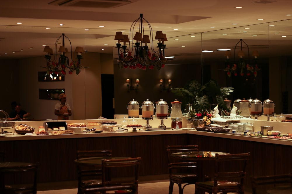 Amazon Plaza Hotel 38/47