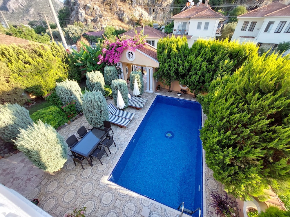 Dalyan Palace 71/76