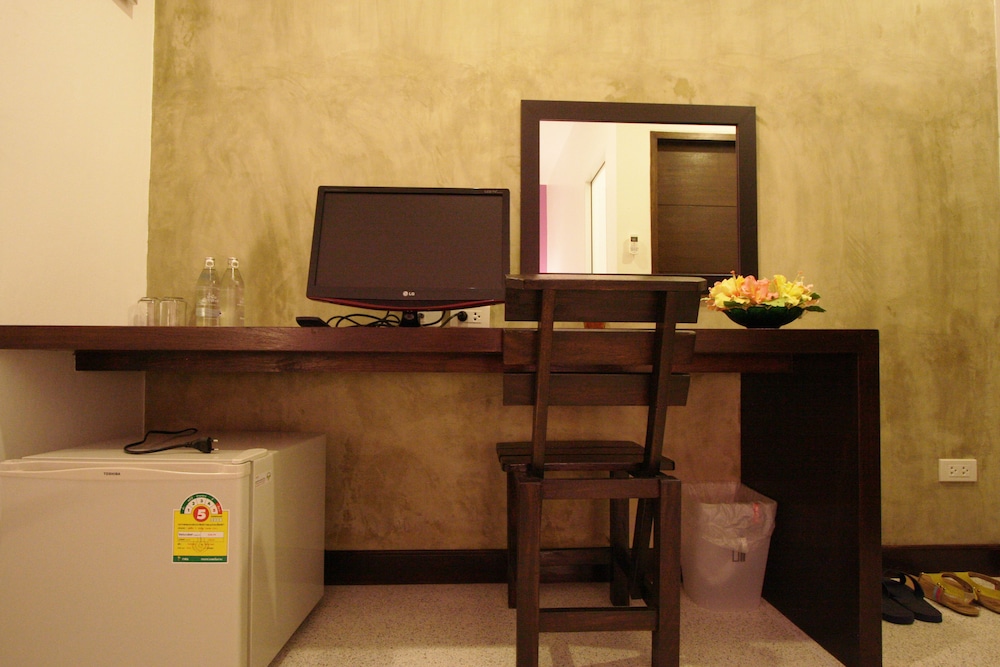Chaba Place 39/43