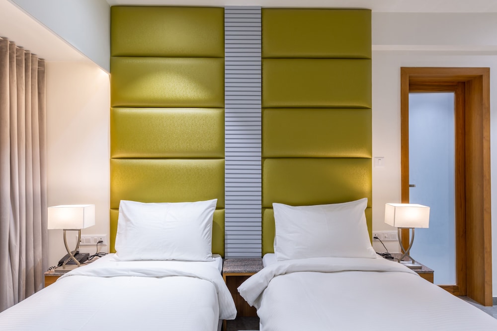 Nalanda Hotel 16/63
