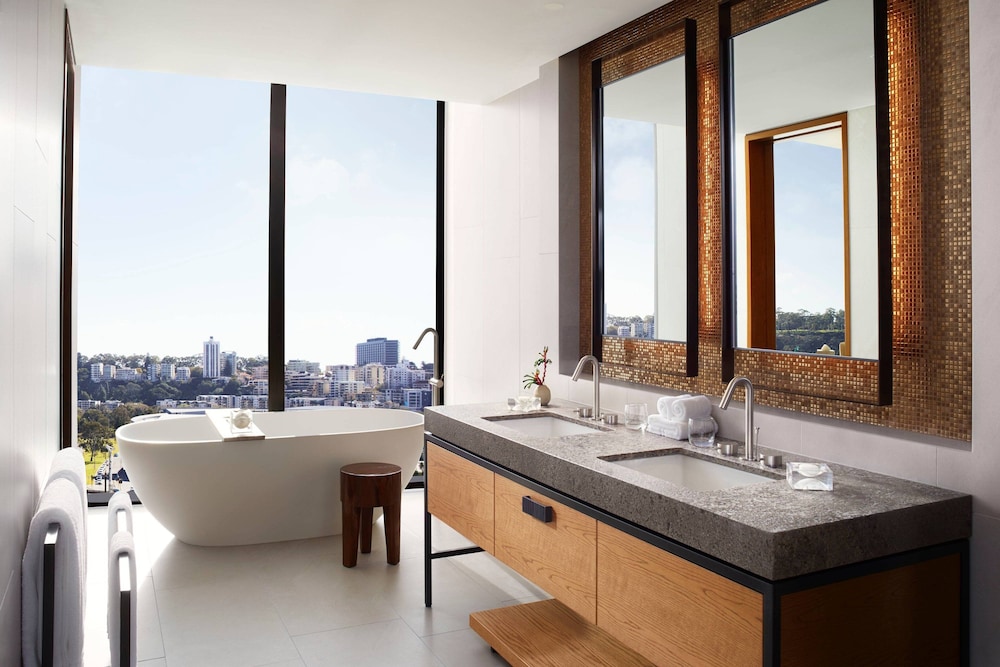 The Ritz-Carlton Perth 11/50