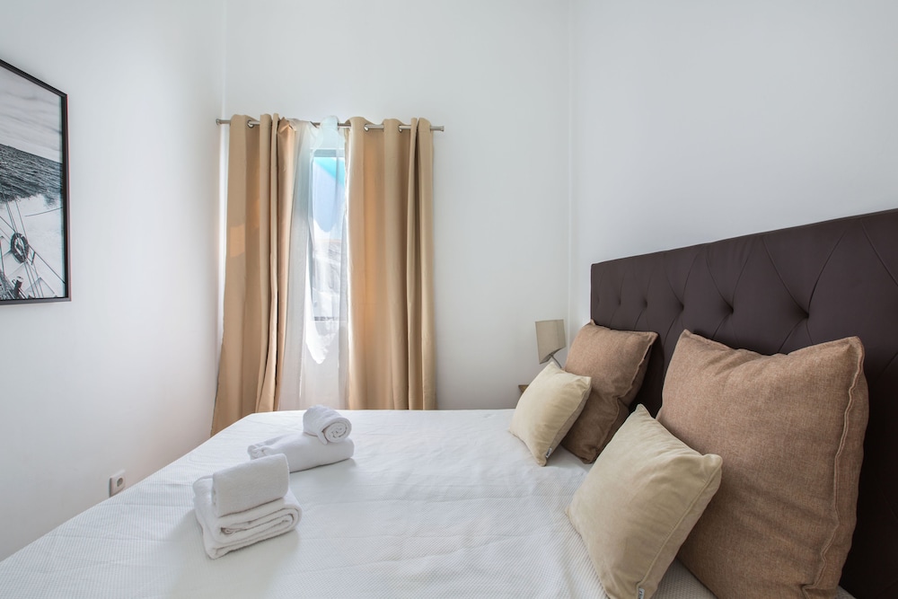 Faro Cosy Guest House 12/28